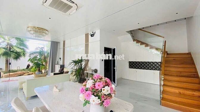 🏡 Cho thuê biệt thự có hồ bơi gần chợ Phước Đồng- ô tô vào tận nơi