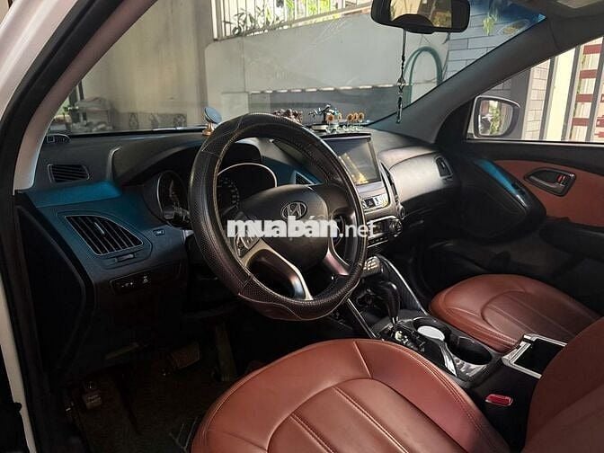Hyundai Tucson Ix35 2011 Trắng 79,000 Km