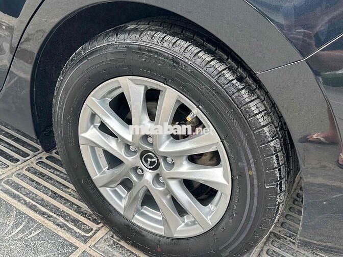 Mazda Mazda 3 2017 Đen 9 vạn km