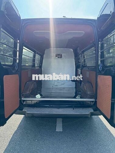 Ford Transit Van 2019 3 chỗ Đen