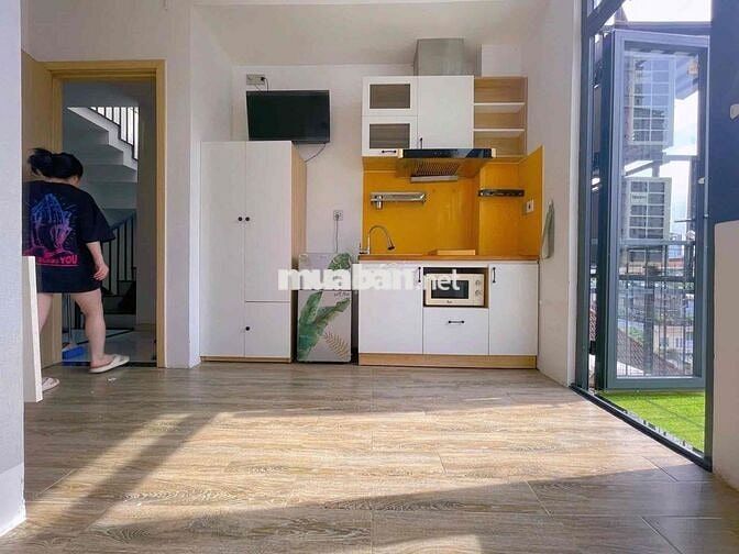 ✨TRỐNG LẠI 1 PHÒNG STUDIO FULL NỘI THẤT CÓ BAN CÔNG ĐÓN NẮNG✨NVQ