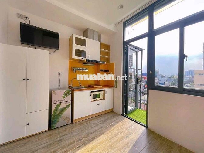 ✨TRỐNG LẠI 1 PHÒNG STUDIO FULL NỘI THẤT CÓ BAN CÔNG ĐÓN NẮNG✨NVQ