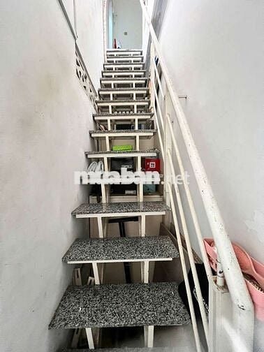 Bán nhà giáp quận Tân Bình gần trường tiểu học Tân Sơn Nhì