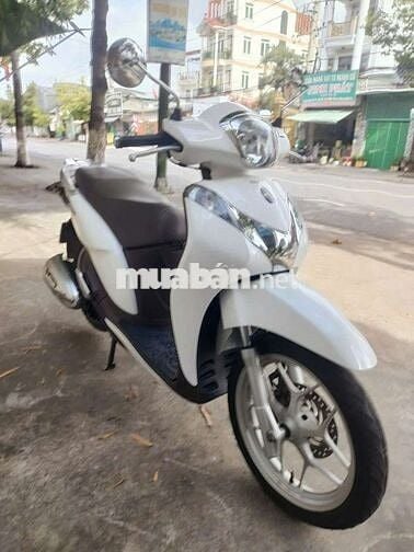 Honda SH Mode Trắng