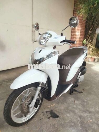 Honda SH Mode Trắng
