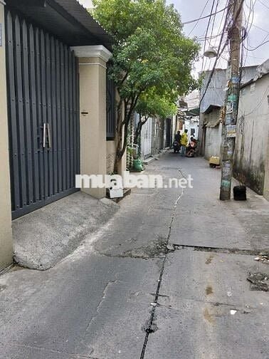 Nhà 2 tầng Đường Bùi Minh Trực - xe hơi đỗ cửa - DT 71m2 - Giá 5.5 tỷ