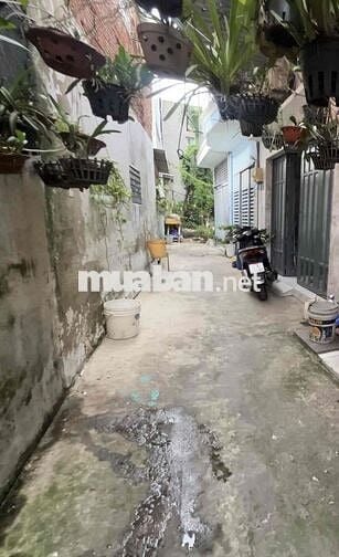Bán nhà Nguyễn Sơn 50m2. 4T180