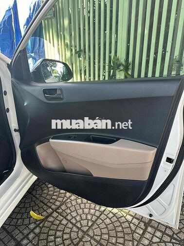 BÁN GẤP I10 SEDAN ,SỐ SÀN, MÀU TRĂNG 2015