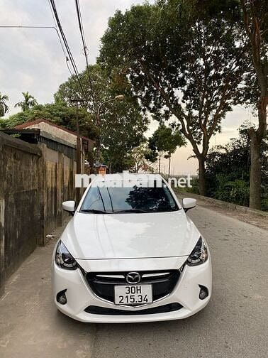 Mazda 2 Hatchback 1.5 AT 2015 Trắng 80.000 km