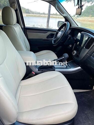 Ford Escape số tự động gầm cao 2012 full đồ chơi