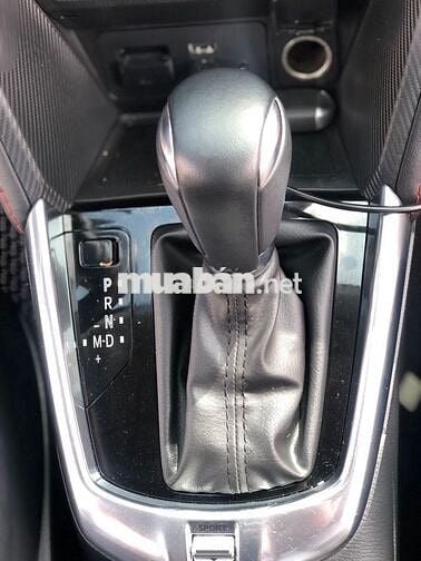 Mazda 2 Hatchback 1.5 AT 2015 Trắng 80.000 km