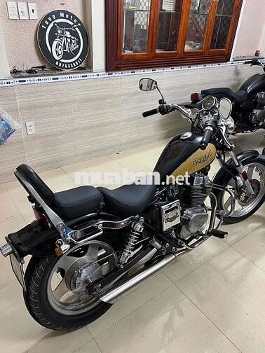 Honda Rebel 250 Mỹ Đen Vàng