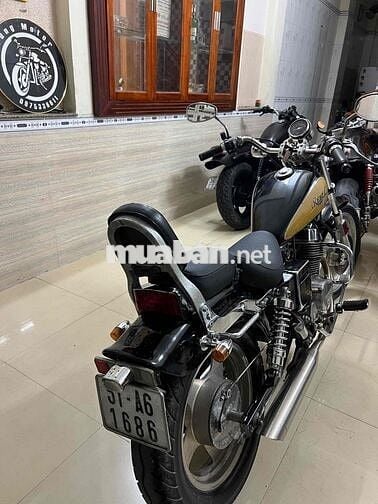 Honda Rebel 250 Mỹ Đen Vàng