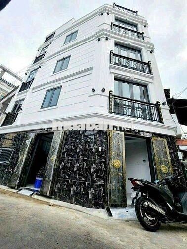 Cho Thuê Nhà Đường Thích Quảng Đức, Phú Nhuận ( Nhà rộng đẹp )