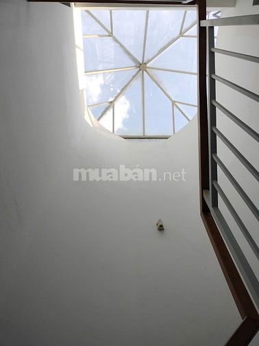 CẦN BÁN GẤP NHÀ HẺM XE HƠI TRẦN VĂN QUANG - TÂN BÌNH