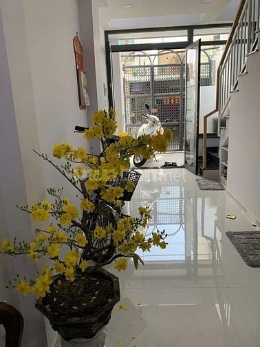 CẦN BÁN GẤP NHÀ HẺM XE HƠI TRẦN VĂN QUANG - TÂN BÌNH