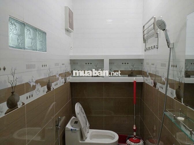 Cho thuê nhà, Dt 4*12 1 lầu gồm 2pn và 2 wc! P. Tân Thành, Q. Tân Phú