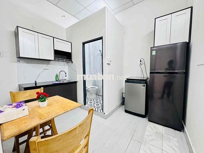 CĂN HỘ 1PN 1PK 50M2 | BAN CÔNG | MÁY GIẶT RIÊNG | NGAY CMT8 Q3