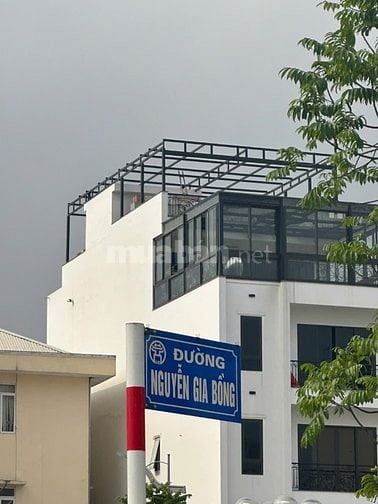 Chính chủ bán 300m2 đất mặt phố Nguyễn Gia Bồng mặt tiền 14m giá tốt