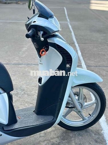 Honda SH Trắng