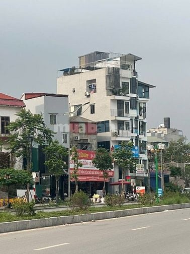 Chính chủ bán 300m2 đất mặt phố Nguyễn Gia Bồng mặt tiền 14m giá tốt