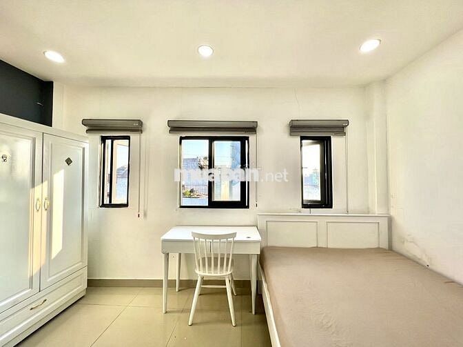 PHÒNG XINH ĐÓN NẮNG - MỚI KENG NGAY LÊ VĂN SỸ Q3