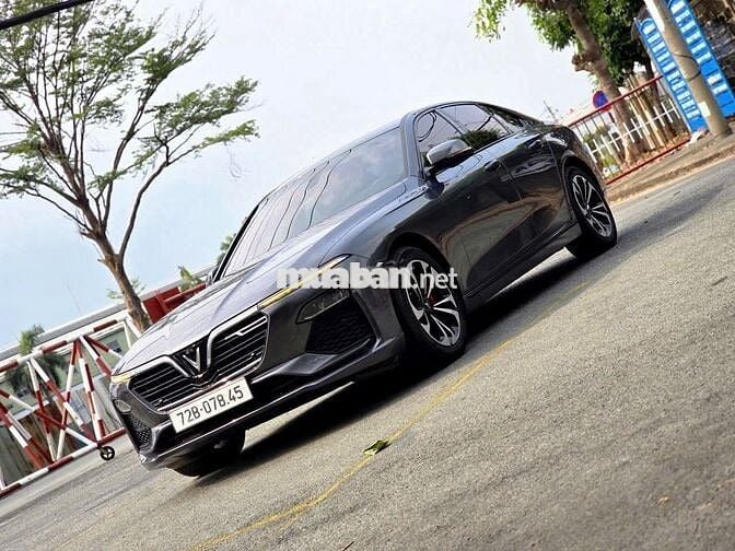 VinFast Lux A2.0 TURBO 2022 BASE