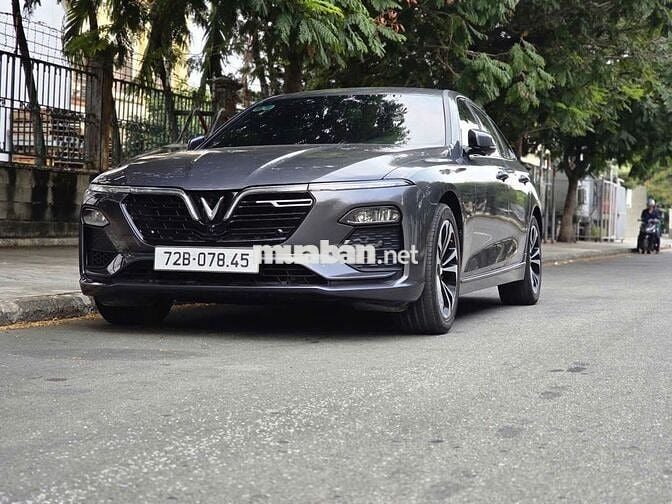 VinFast Lux A2.0 TURBO 2022 BASE