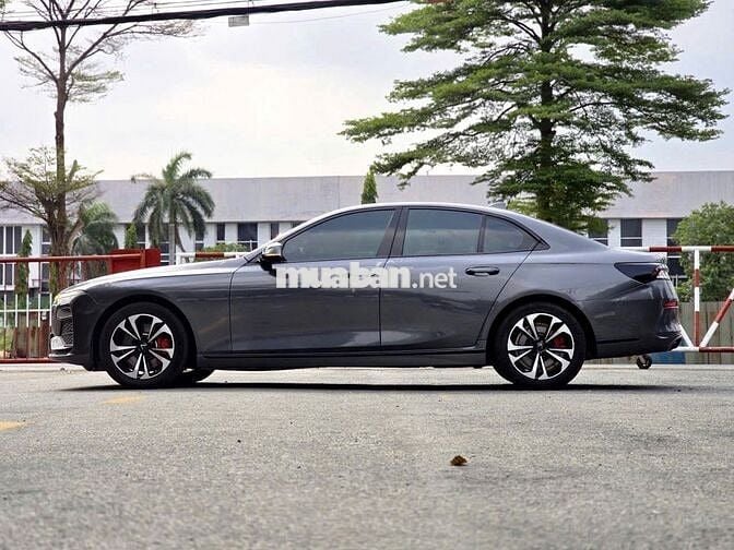 VinFast Lux A2.0 TURBO 2022 BASE