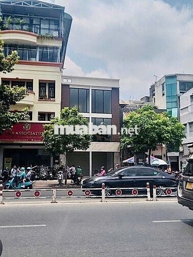 TOÀ NHÀ MẶT TIỀN NGAY GÓC NGUYỄN THÁI HỌC, QUẬN 1 – NGANG 10M