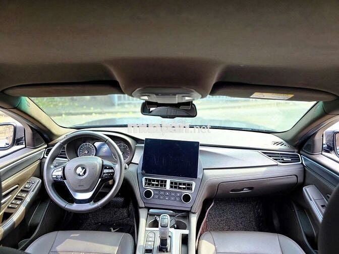 VinFast Lux A2.0 TURBO 2022 BASE