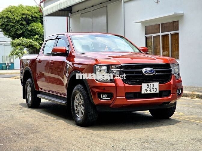 Ford Ranger XLS MT 2022 Số sàn Diesel