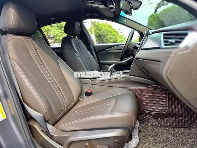 VinFast Lux A2.0 TURBO 2022 BASE