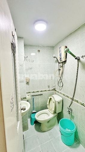 Cho Thuê Nhà Nguyên Căn Quận 1 [Cách Mặt Tiền Chỉ 1 Căn]