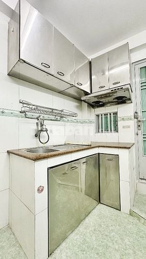 Cho Thuê Nhà Nguyên Căn Quận 1 [Cách Mặt Tiền Chỉ 1 Căn]