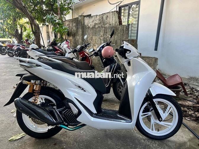 cần bán xe sh 125 chạy được 300 cây