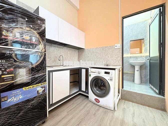 Cho Thuê Phòng Cửa Sổ Gần Chung cư Hà Đô - Toà Nhà Viettel - Dân Chủ