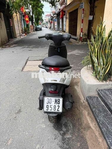 Piaggio Zip Trắng