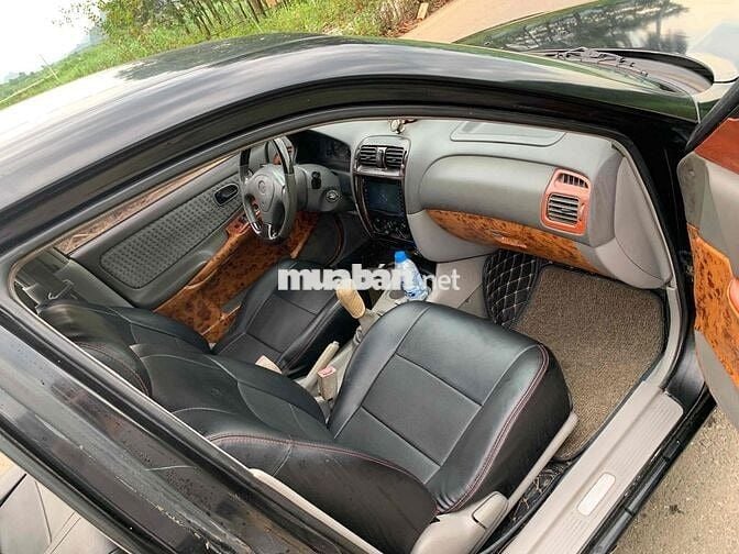 Mazda 626 Số sàn Xăng màu Đen