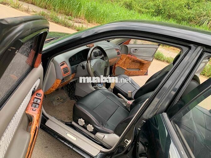 Mazda 626 Số sàn Xăng màu Đen