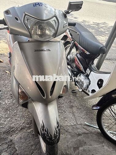 Honda Lead FI Xăng điện tử Bạc