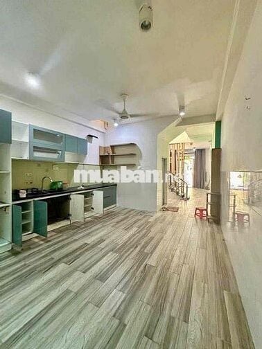 Cho Thuê Nhà 110m2 1Trệt 1Lầu 2Pn 2Wc Hẻm Xe Tải Vườn Lài Gần Cầu Sắt