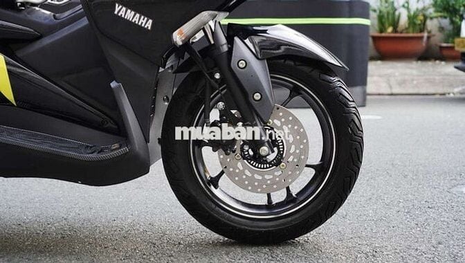 Yamaha NVX 155 V1 ABS Smartkey 2021 Đen Neon Xanh