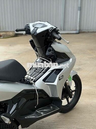 Honda Air Blade Bạc Đã sử dụng