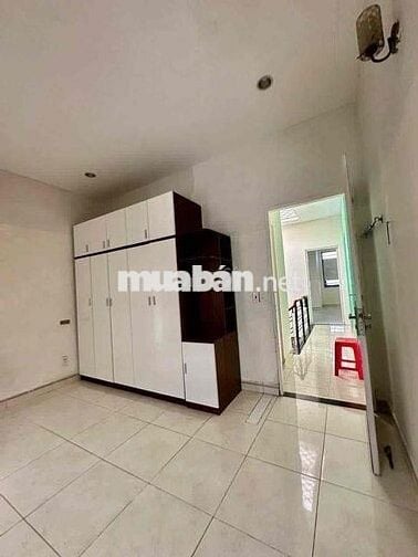 Cho Thuê Nhà 110m2 1Trệt 1Lầu 2Pn 2Wc Hẻm Xe Tải Vườn Lài Gần Cầu Sắt