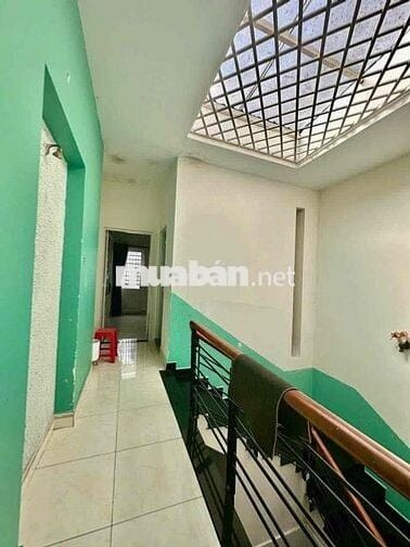 Cho Thuê Nhà 110m2 1Trệt 1Lầu 2Pn 2Wc Hẻm Xe Tải Vườn Lài Gần Cầu Sắt