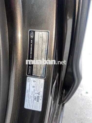 Kia Grand Sedona Dầu màu Nâu