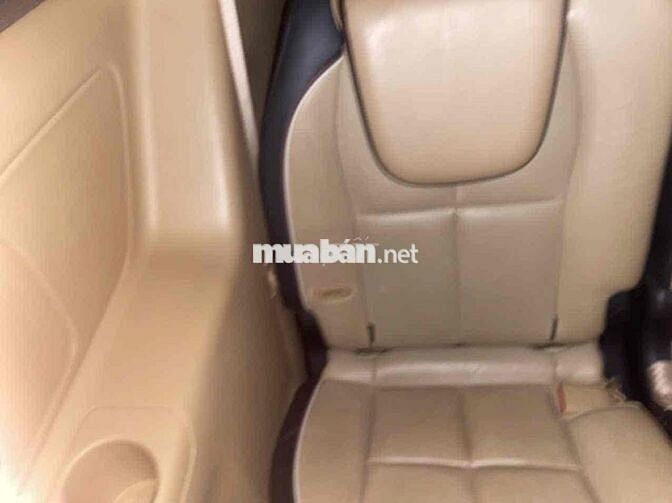 Kia Grand Sedona Dầu màu Nâu
