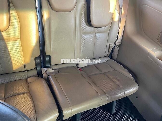 Kia Grand Sedona Dầu màu Nâu