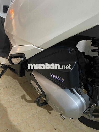 Honda Lead 4val 2022 Trắng